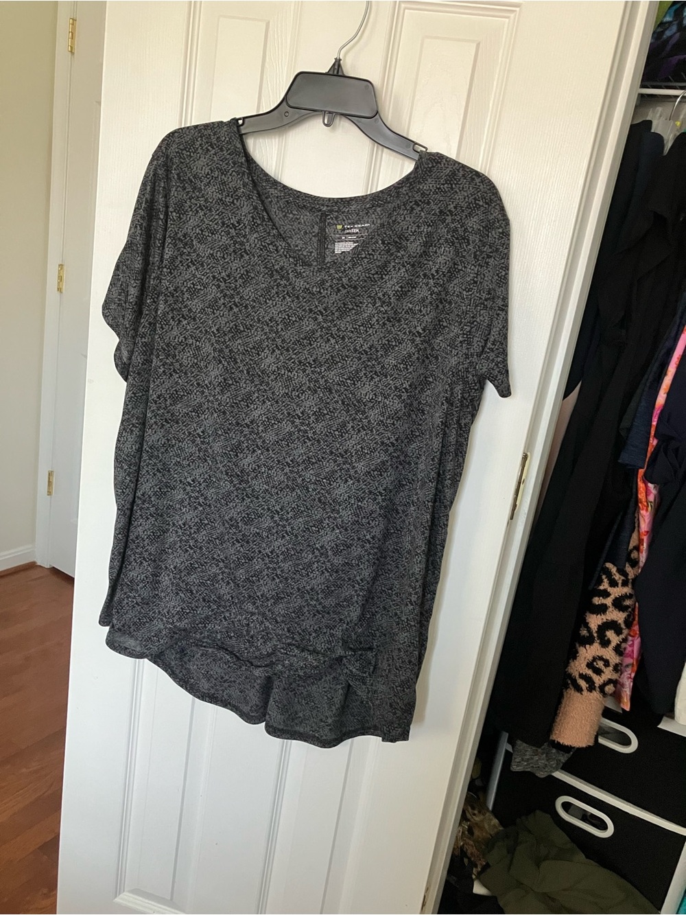 Tek Gear Gray Patterned T-Shirt